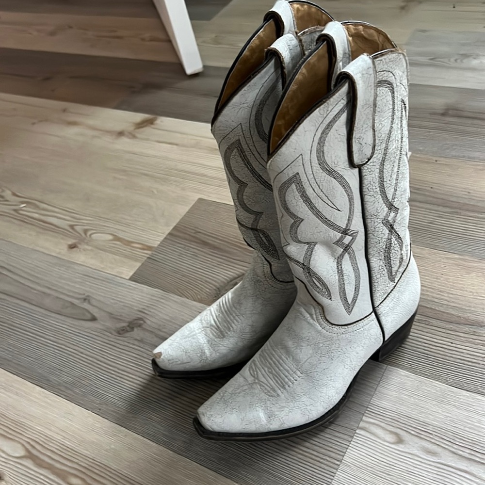 idyllwind cowgirl boots white